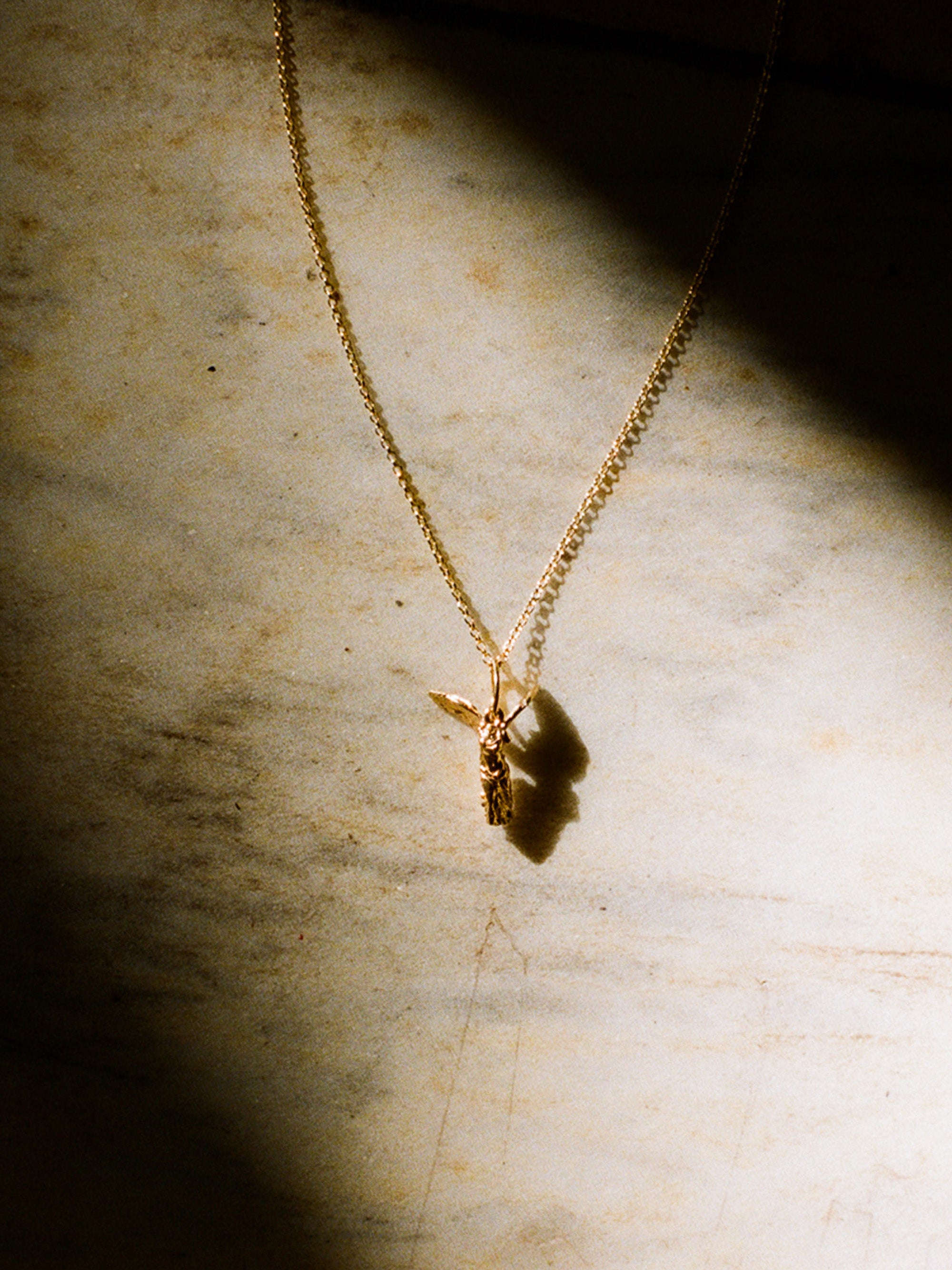 NIKE CHARM