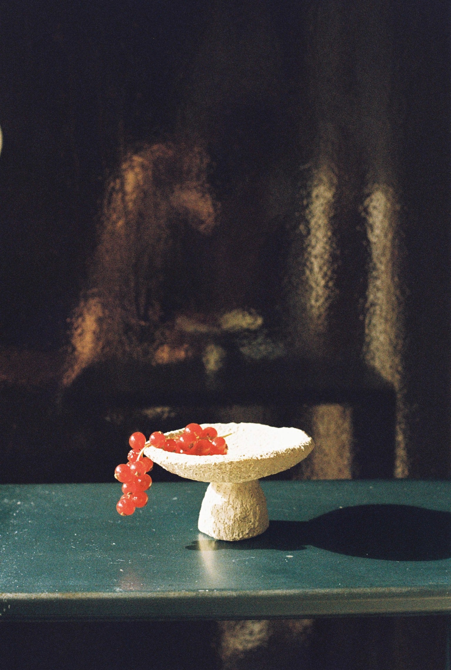 ELEVETED BOWLS