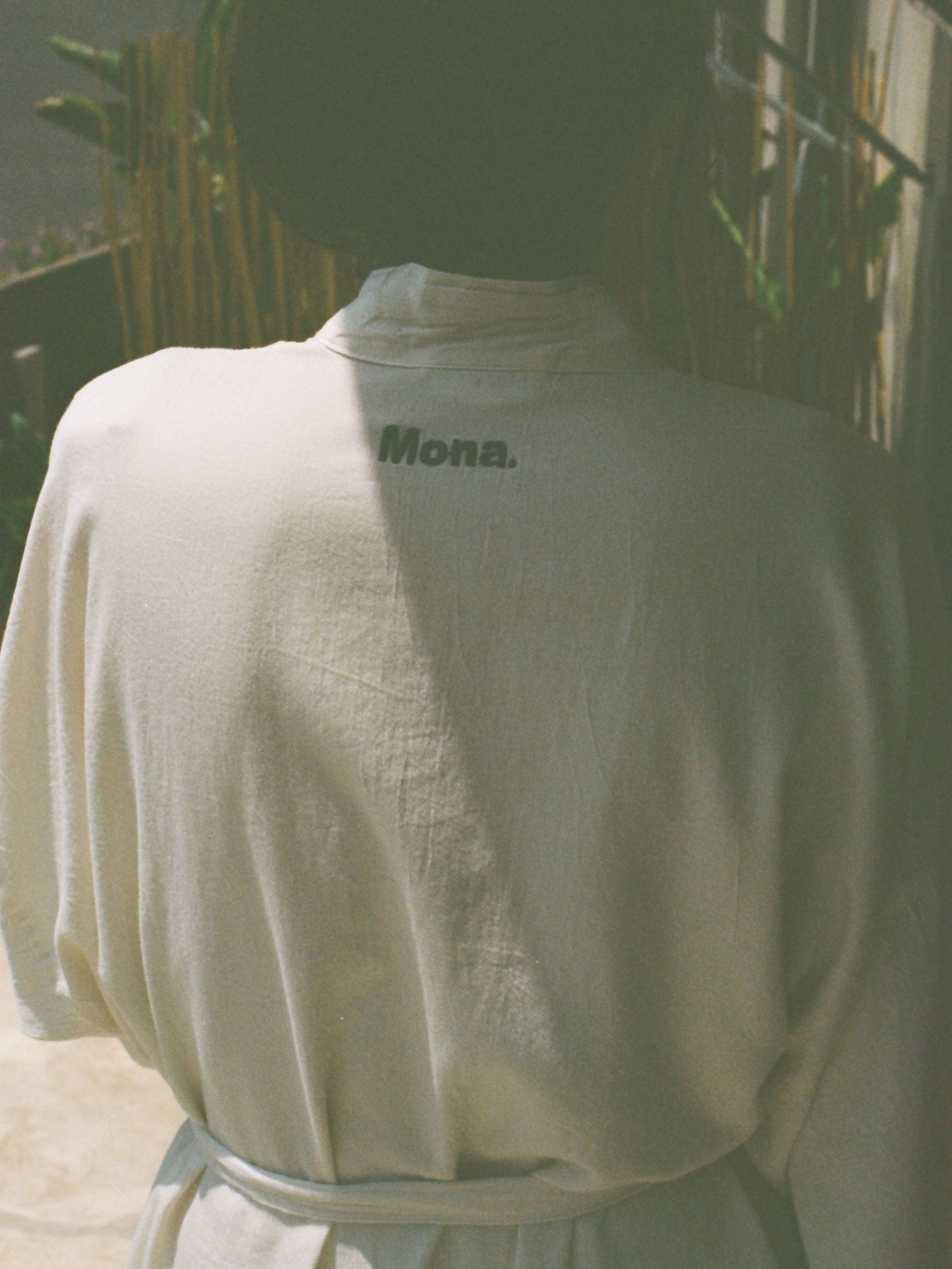 MONA ROBE