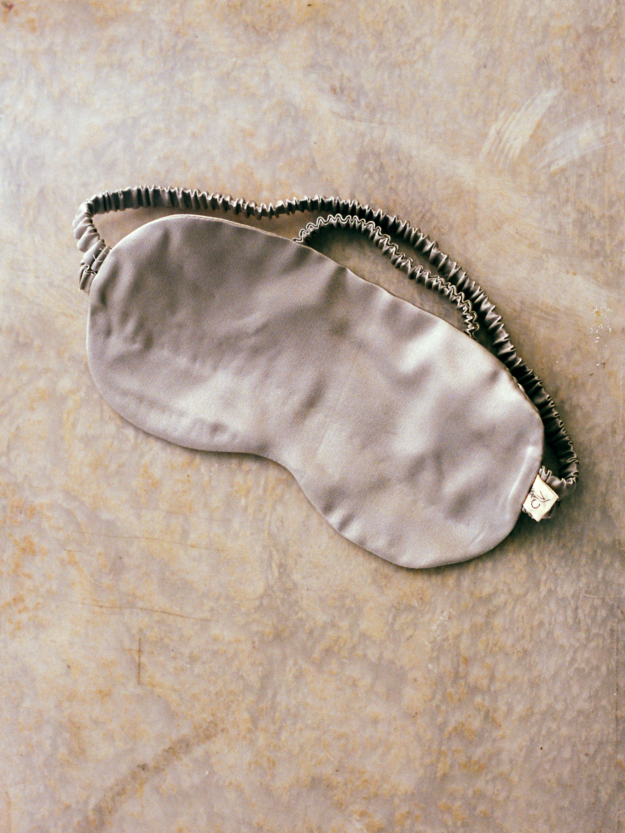SILVER SLEEPING MASK