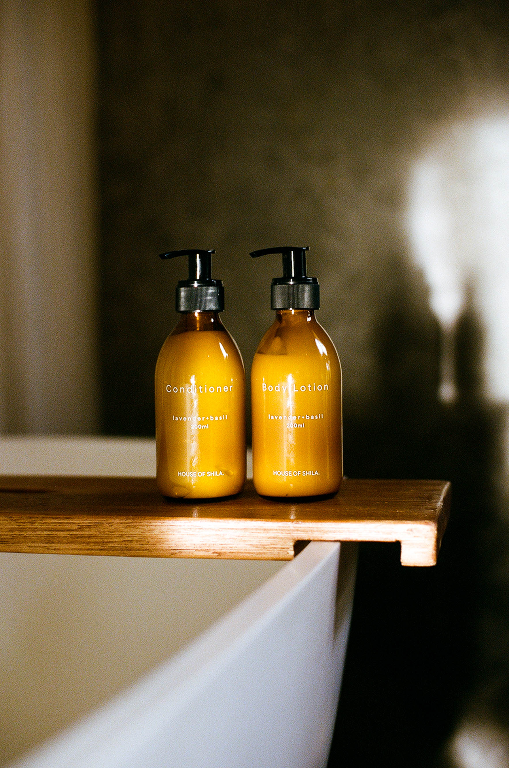 HOS BOTANICAL AMENITIES 200ML