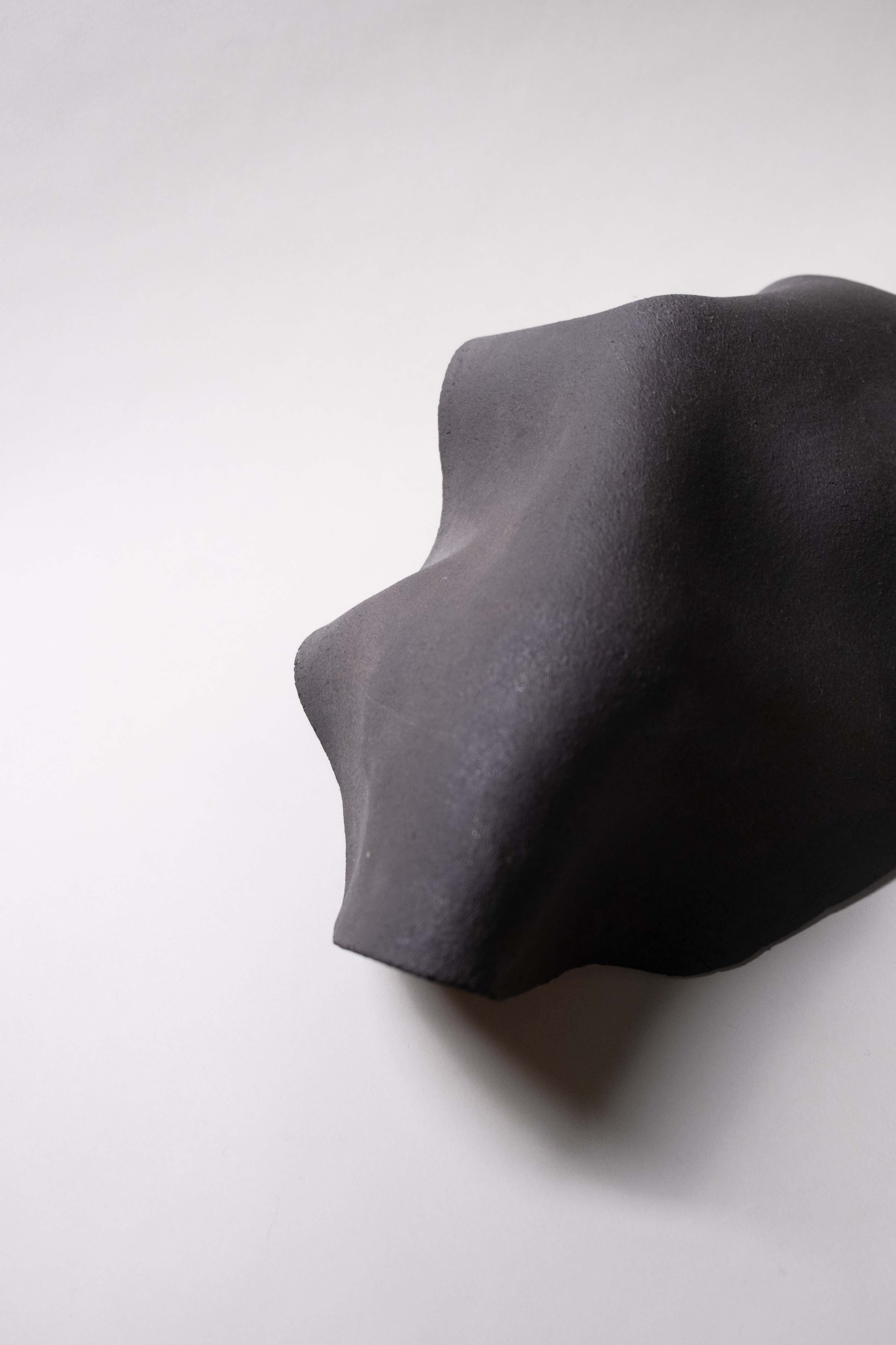 BLACK LOCULE LAMP II