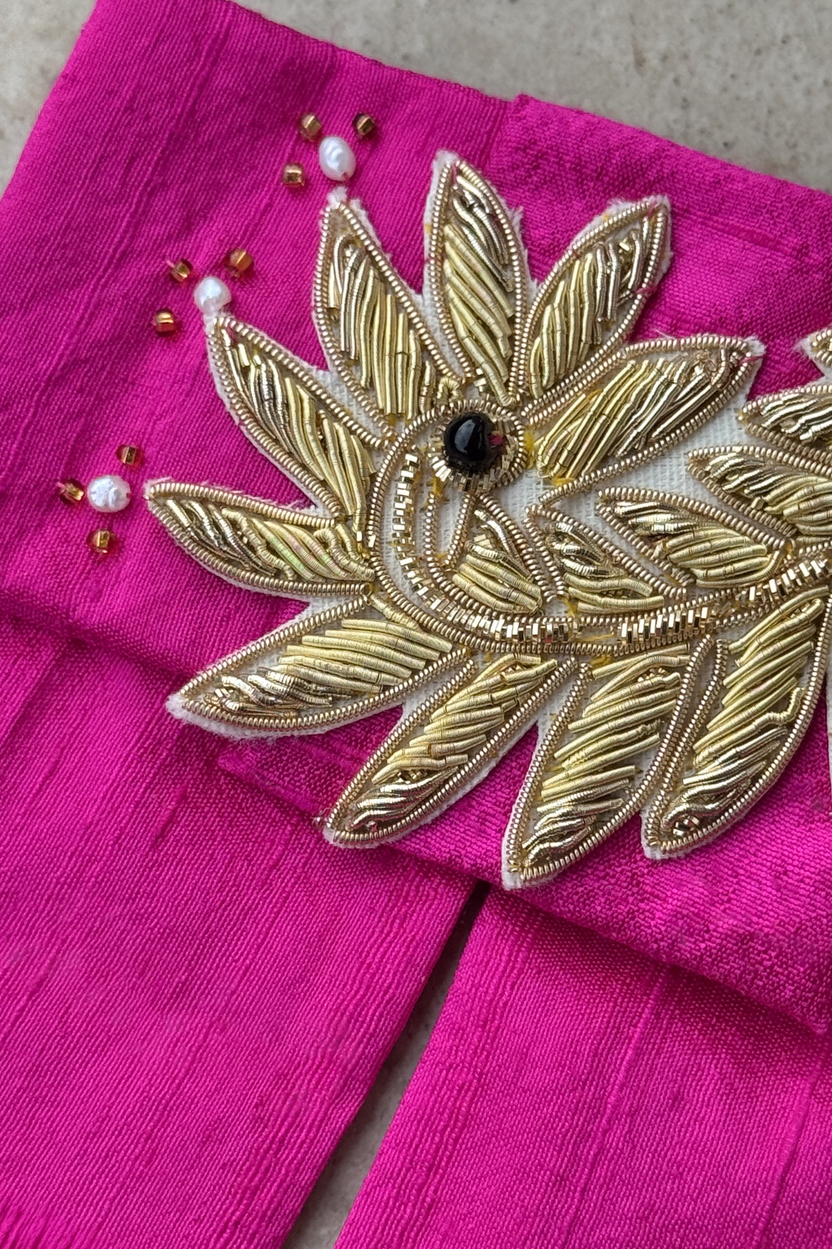 PEFTASTERI BROOCH